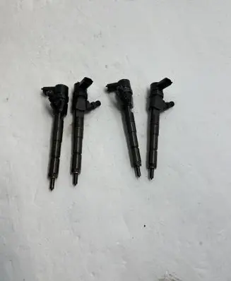 Opel Insignia A Fuel injectors set 0445110327 3215436601223