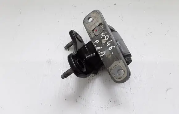 Mercedes-Benz C W204 Front door lower hinge NOCODE