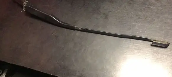BMW 7 E38 Front wiper blade arm 61618215609