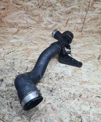 Mercedes-Benz CLK A209 C209 Intercooler hose/pipe A2035200095