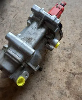 Toyota Yaris Cross Air conditioning (A/C) compressor (pump) 0424000740 ESB20C 8011480