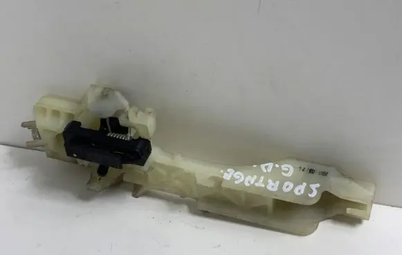 KIA Sportage Rear door exterior handle/bracket 