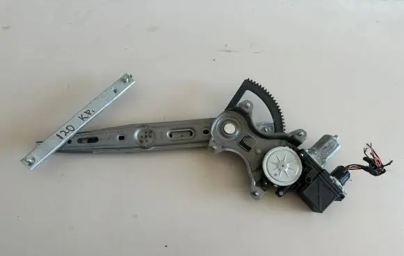 Hyundai i20 (PB PBT) Front door window regulator motor 988101j110 0111101886