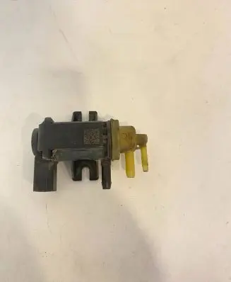 Volkswagen PASSAT B7 Turbo solenoid valve 1K0906627B