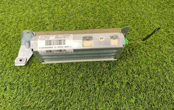 Mercedes-Benz S AMG W221 Side airbag 2218600605 30356604B 1024828560102