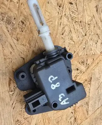 Audi A3 S3 8P Tailgate boot lock/latch motor 8E9827833
