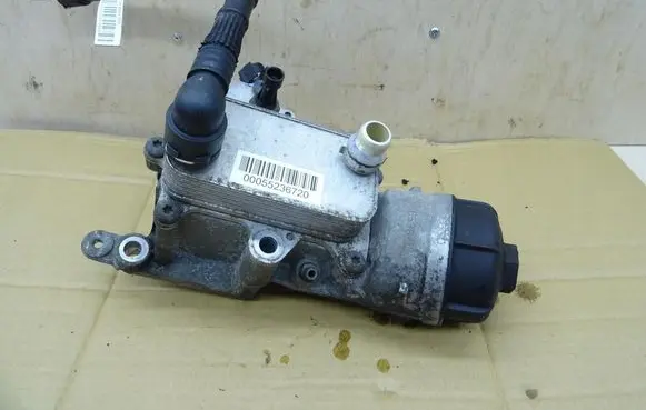 Fiat 500X Oil filter mounting bracket 55236720