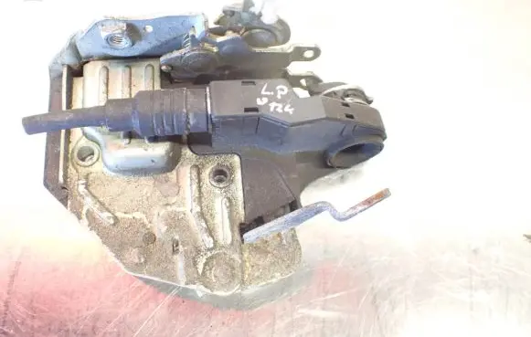 Mercedes-Benz E W124 Front door lock