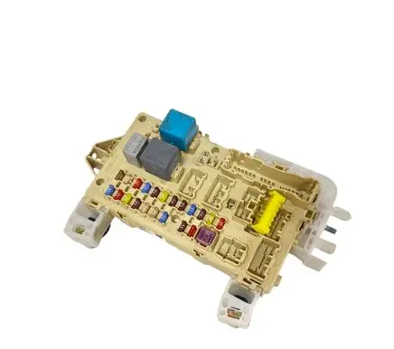 Toyota Corolla Verso E121 Fuse module 892210F010
