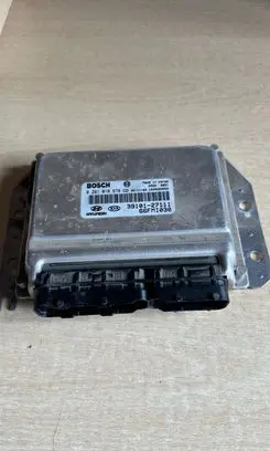 Hyundai Trajet Engine control unit/module 0281010578