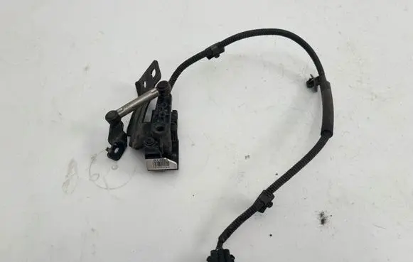 Genesis GV80 Rear air suspension level height sensor 55830T6100