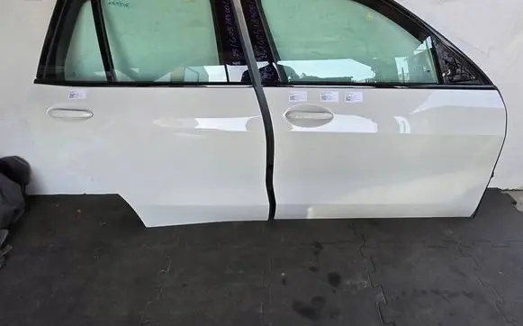 BMW X5 G05 Front door 