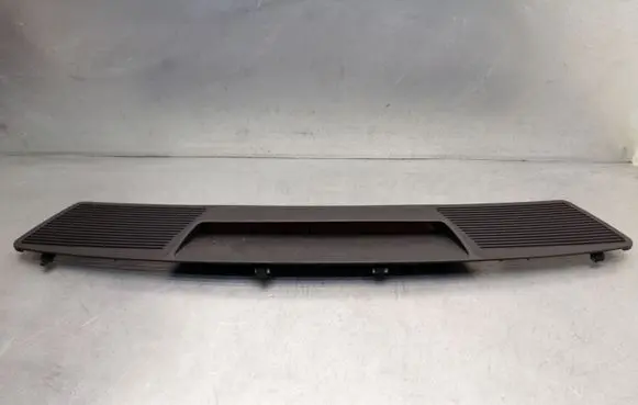 BMW 7 E65 E66 Third/center stoplight 60829010 8236783