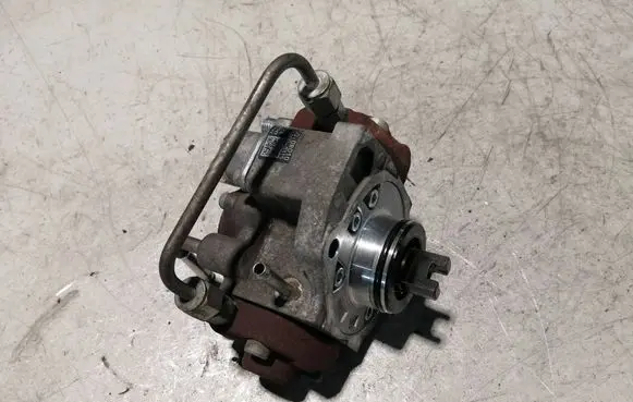 Toyota Corolla Verso E121 Fuel injection high pressure pump 221000R010 2940000315