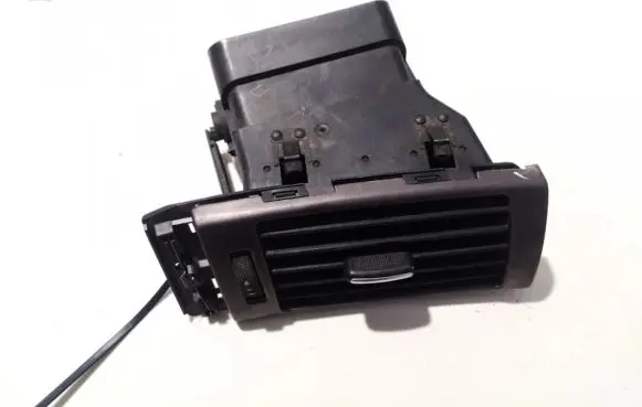 Audi A6 S6 C5 4B Dash center air vent grill 4b1820902