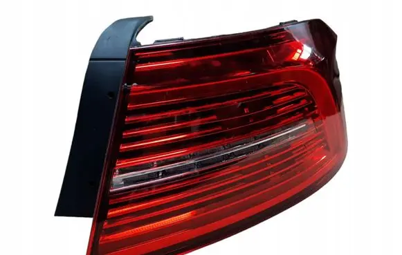 Volkswagen PASSAT B8 Rear/tail lights 3G5945208E