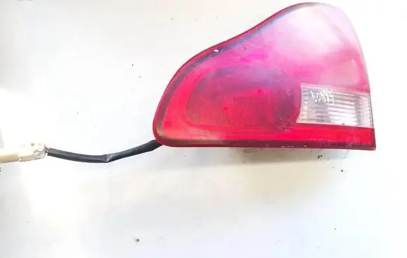 Toyota Avensis Verso Tailgate rear/tail lights