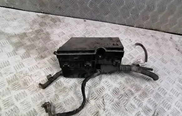 Ford Focus Fuse box set 9M5T14A067CA 5B0W80107 220310
