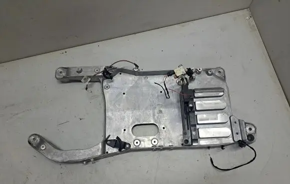 BMW iX A/C compressor mount bracket 9871498