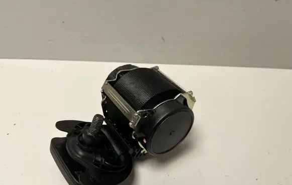 BMW X1 U11 Middle seatbelt (rear) 9493878