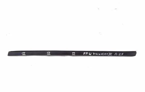 Land Rover Discovery 3 - LR3 Front door windshield rail 