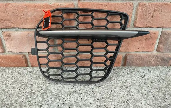 BMW X5 E70 Front bumper lower grill 8055274