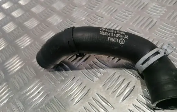 Mercedes-Benz CLA C117 X117 W117 Brake vacuum hose/pipe R740118