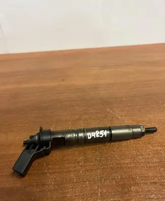 Mercedes-Benz R W251 Fuel injector A642070 D4851
