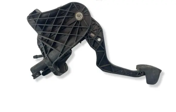 Volkswagen PASSAT B6 Clutch pedal 3C2721059AF