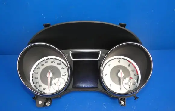 Mercedes-Benz GLA W156 X156 Speedometer (instrument cluster) A1569009902 A1179015501