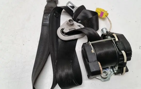 Volkswagen Caddy Front seatbelt 2K0857806B 65591 33042464
