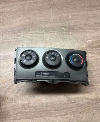 Toyota Auris 150 Climate control unit 5540602160 5540602150
