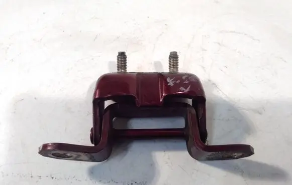 Nissan Primera Rear door upper hinge