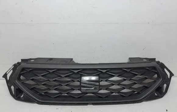 Seat Ateca Front bumper upper radiator grill 575853654P