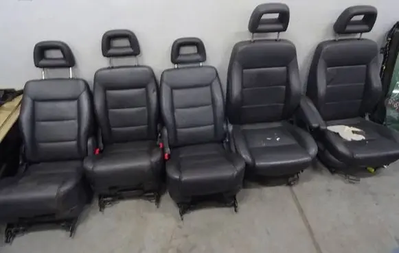 Seat set