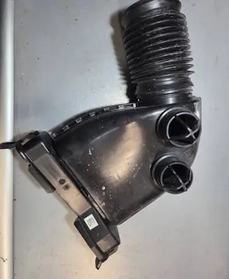 Mercedes-Benz E W214 Air intake duct part A6540940900 09022024