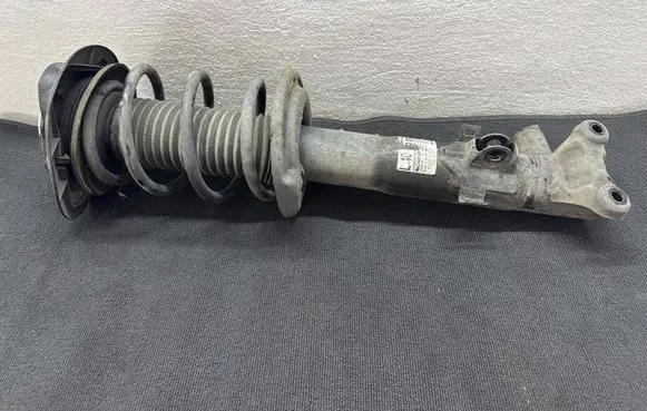 Mercedes-Benz E AMG W212 Front shock absorber/damper A2123232500 E6800101 2001541