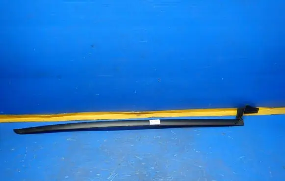 KIA Sportage Door glass rail 86140-P100