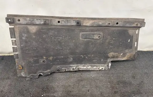 Audi A7 S7 4G Side bottom protection 4G0825207