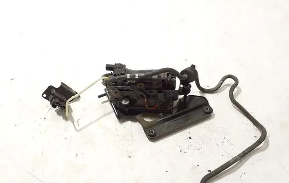 Mercedes-Benz E W212 Air suspension compressor/pump A2123200404