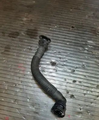 Volkswagen Touran II Breather hose/pipe 03L103493AE