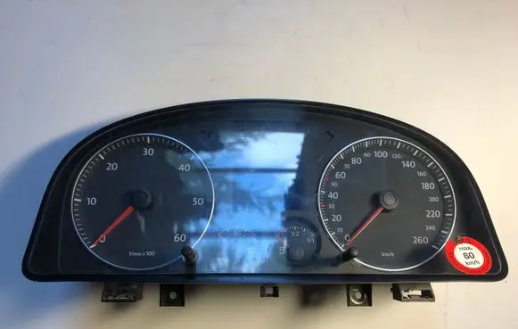 Volkswagen Touran I Speedometer (instrument cluster) 1T0920853A 110080342002 A2C53023102
