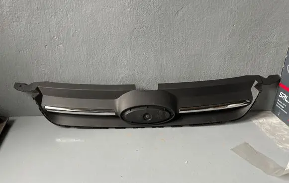 Ford C-MAX II Front grill 1759224