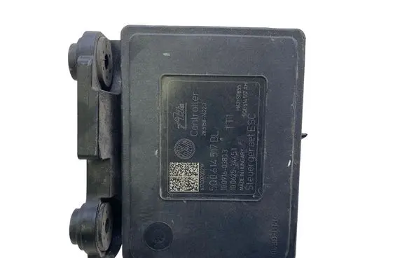 Volkswagen Jetta VI ABS Pump 5Q0614517BL