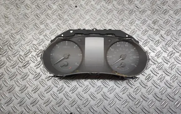 Nissan Qashqai Speedometer (instrument cluster) 4EA2AEH5G TYPE950A 140210