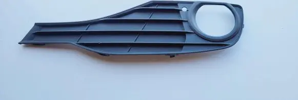 BMW 3 F30 F35 F31 Front bumper lower grill 18648510