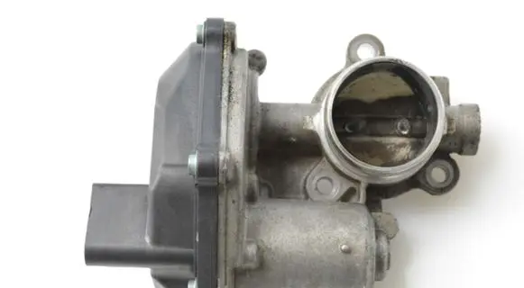 Volkswagen Golf VII EGR valve 04L131501C