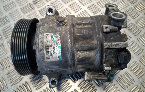 Opel Insignia A Air conditioning (A/C) compressor (pump) R134A