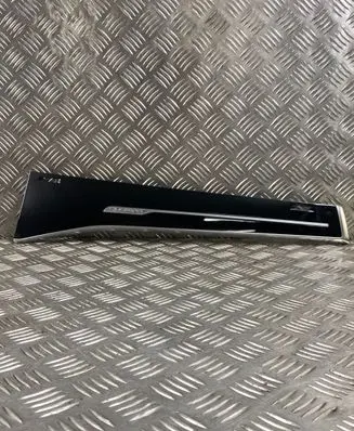 Audi Q8 Dashboard side end trim 4M8857720F