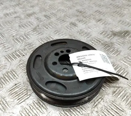 Volkswagen Golf VI Crankshaft pulley 06F105243J